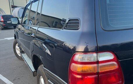 Toyota Land Cruiser 100 рестайлинг 2, 2000 год, 1 470 000 рублей, 17 фотография