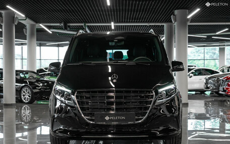 Mercedes-Benz V-Класс, 2025 год, 15 000 000 рублей, 3 фотография