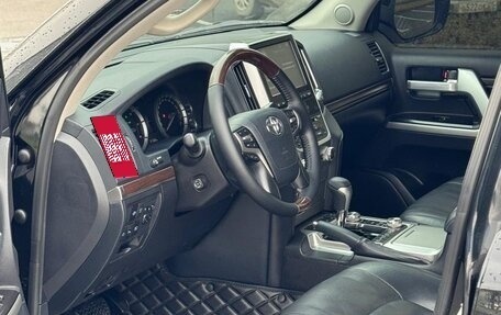 Toyota Land Cruiser 200, 2017 год, 5 250 000 рублей, 3 фотография