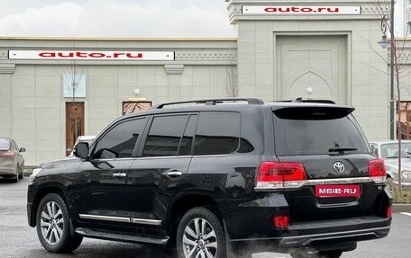 Toyota Land Cruiser 200, 2017 год, 5 250 000 рублей, 9 фотография