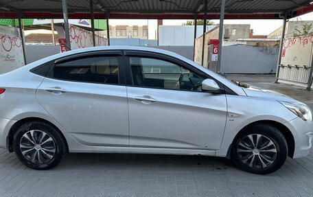 Hyundai Solaris II рестайлинг, 2016 год, 1 170 000 рублей, 4 фотография