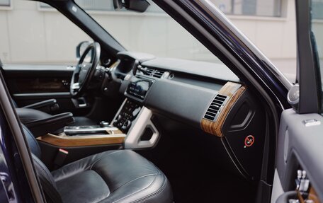 Land Rover Range Rover IV рестайлинг, 2018 год, 6 699 000 рублей, 8 фотография