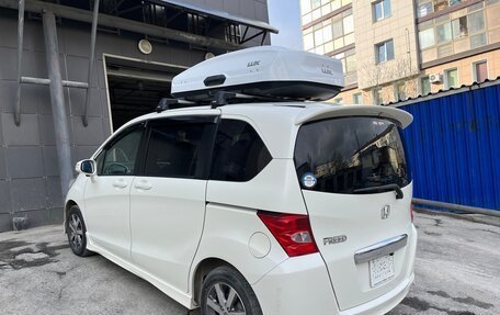 Honda Freed I, 2011 год, 990 000 рублей, 4 фотография