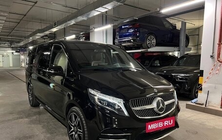 Mercedes-Benz V-Класс, 2020 год, 8 425 000 рублей, 2 фотография