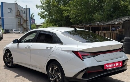 Hyundai Elantra, 2023 год, 1 999 999 рублей, 3 фотография