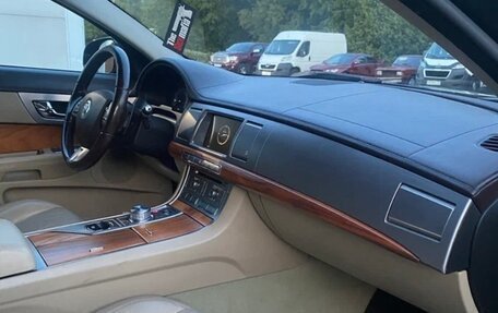 Jaguar XF I рестайлинг, 2010 год, 1 350 000 рублей, 10 фотография