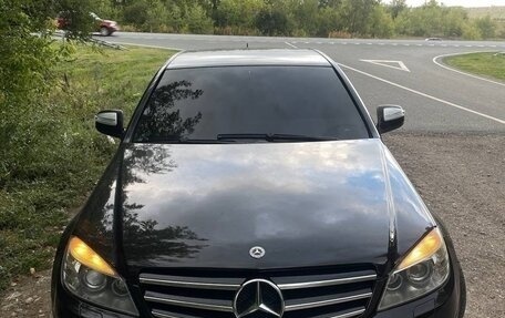 Mercedes-Benz C-Класс, 2008 год, 950 000 рублей, 1 фотография