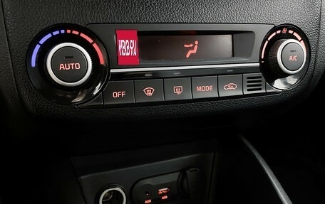 KIA Rio III рестайлинг, 2016 год, 999 000 рублей, 19 фотография