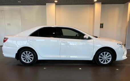 Toyota Camry, 2015 год, 2 060 000 рублей, 2 фотография