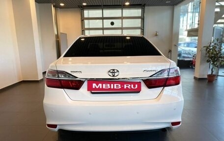 Toyota Camry, 2015 год, 2 060 000 рублей, 4 фотография
