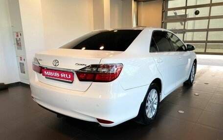 Toyota Camry, 2015 год, 2 060 000 рублей, 3 фотография