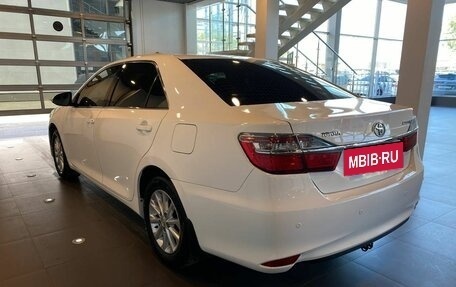 Toyota Camry, 2015 год, 2 060 000 рублей, 5 фотография