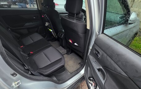 Mitsubishi Outlander III рестайлинг 3, 2019 год, 1 885 000 рублей, 6 фотография