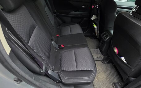 Mitsubishi Outlander III рестайлинг 3, 2019 год, 1 885 000 рублей, 5 фотография