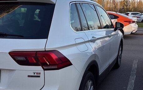 Volkswagen Tiguan II, 2017 год, 2 100 000 рублей, 3 фотография