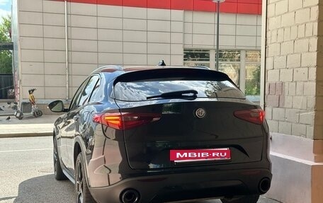 Alfa Romeo Stelvio, 2019 год, 3 050 000 рублей, 4 фотография
