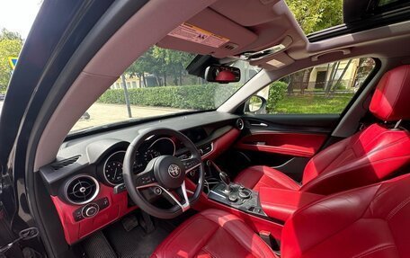 Alfa Romeo Stelvio, 2019 год, 3 050 000 рублей, 19 фотография