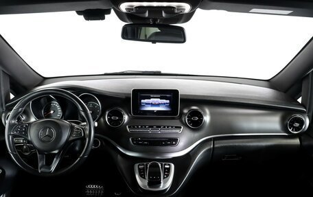 Mercedes-Benz V-Класс, 2019 год, 5 090 000 рублей, 13 фотография