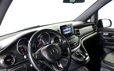 Mercedes-Benz V-Класс, 2019 год, 5 090 000 рублей, 17 фотография