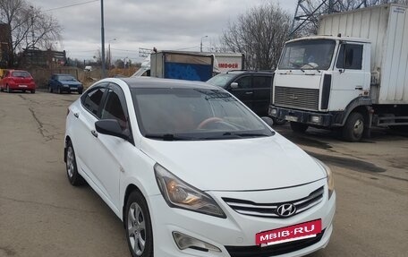 Hyundai Solaris II рестайлинг, 2014 год, 490 000 рублей, 2 фотография