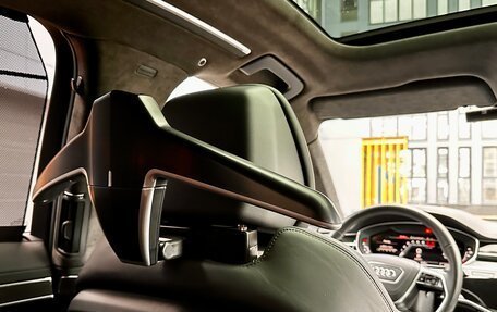 Audi S8, 2021 год, 13 000 000 рублей, 19 фотография