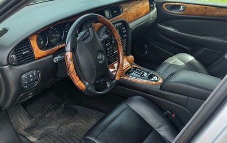 Jaguar XJ III (X350), 2005 год, 1 300 000 рублей, 5 фотография