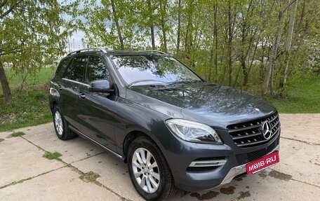Mercedes-Benz M-Класс, 2013 год, 2 400 000 рублей, 2 фотография