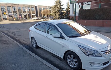 Hyundai Solaris II рестайлинг, 2016 год, 1 300 000 рублей, 3 фотография