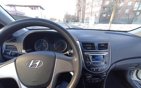 Hyundai Solaris II рестайлинг, 2016 год, 1 300 000 рублей, 6 фотография