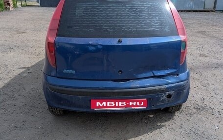 Fiat Punto III Punto Evo рестайлинг, 2000 год, 85 000 рублей, 3 фотография