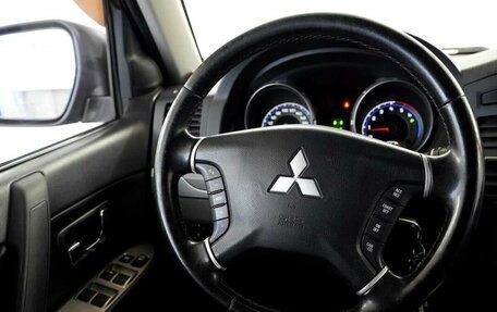 Mitsubishi Pajero IV, 2010 год, 1 560 000 рублей, 10 фотография