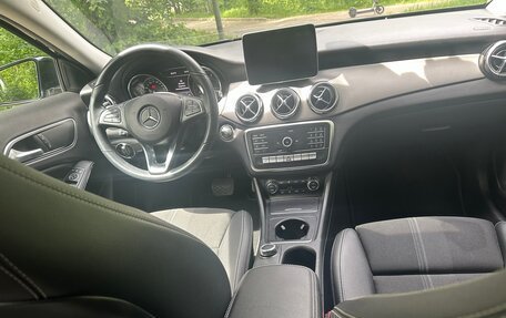 Mercedes-Benz GLA, 2019 год, 2 970 000 рублей, 14 фотография