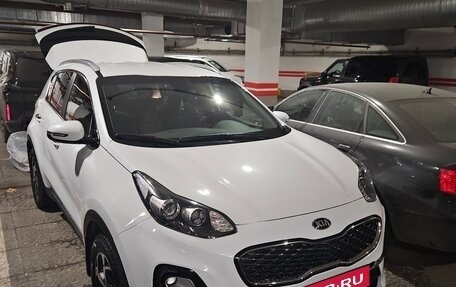 KIA Sportage IV рестайлинг, 2019 год, 2 350 000 рублей, 3 фотография
