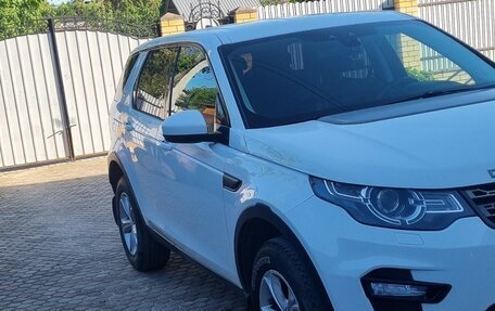 Land Rover Discovery Sport I рестайлинг, 2017 год, 2 450 000 рублей, 3 фотография