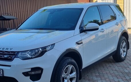 Land Rover Discovery Sport I рестайлинг, 2017 год, 2 450 000 рублей, 2 фотография