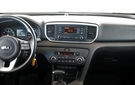 KIA Sportage IV рестайлинг, 2020 год, 2 290 000 рублей, 5 фотография
