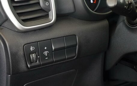 KIA Sportage IV рестайлинг, 2020 год, 2 290 000 рублей, 9 фотография
