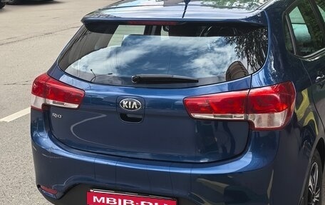 KIA Rio III рестайлинг, 2015 год, 880 000 рублей, 2 фотография