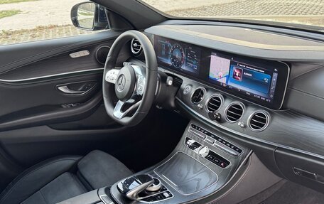 Mercedes-Benz E-Класс, 2020 год, 3 800 000 рублей, 5 фотография