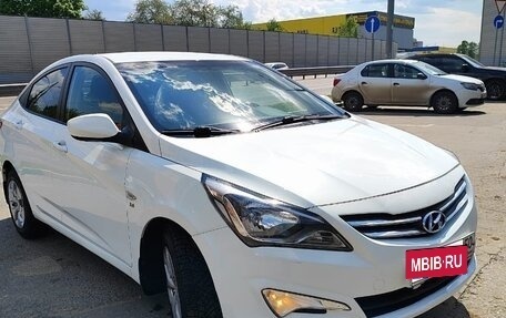 Hyundai Solaris II рестайлинг, 2015 год, 1 050 000 рублей, 9 фотография