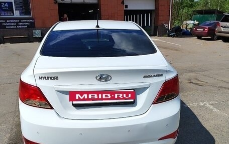 Hyundai Solaris II рестайлинг, 2015 год, 1 050 000 рублей, 11 фотография