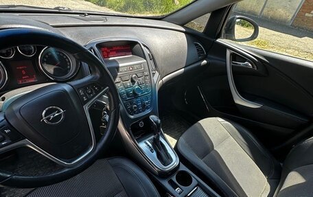 Opel Astra J, 2011 год, 750 000 рублей, 3 фотография