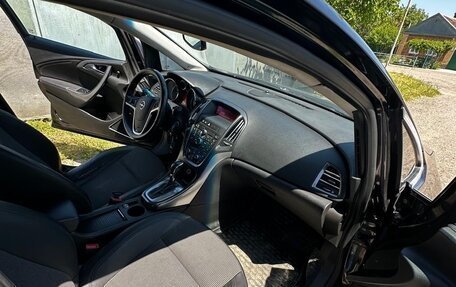 Opel Astra J, 2011 год, 750 000 рублей, 2 фотография