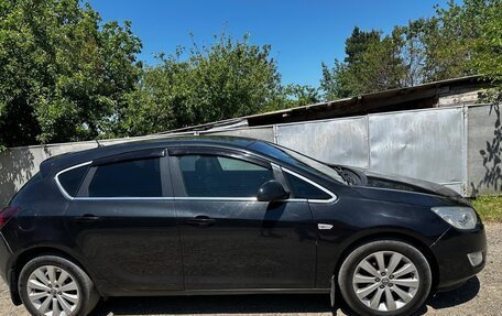 Opel Astra J, 2011 год, 750 000 рублей, 25 фотография