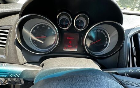 Opel Astra J, 2011 год, 750 000 рублей, 27 фотография