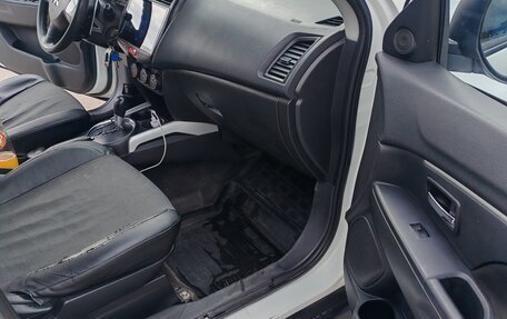 Mitsubishi ASX I рестайлинг, 2012 год, 800 000 рублей, 7 фотография