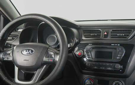 KIA Rio III рестайлинг, 2013 год, 899 000 рублей, 13 фотография