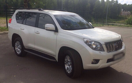 Toyota Land Cruiser Prado 150 рестайлинг 2, 2010 год, 1 890 000 рублей, 3 фотография