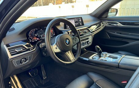 BMW 7 серия, 2021 год, 5 950 000 рублей, 10 фотография