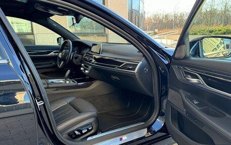 BMW 7 серия, 2021 год, 5 950 000 рублей, 12 фотография